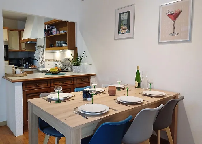 Le Spacieux - Centre-ville - 4 - 8 Pers Apartmán Sarreguemines